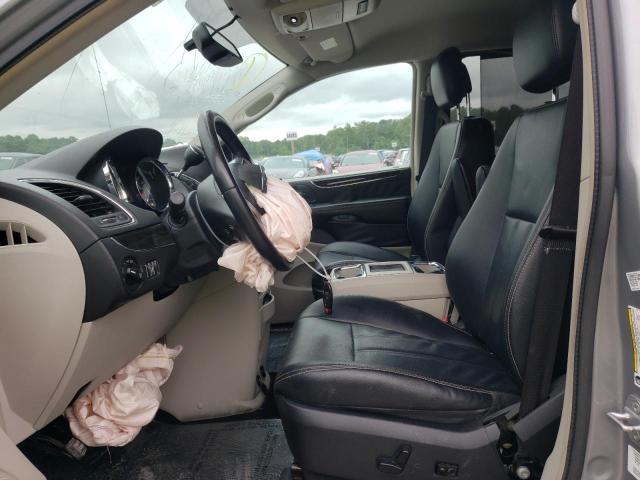 Photo 5 from auction – 2013 CHRYSLER TOWN & COU with VIN 2C4RC1BG4DR820950