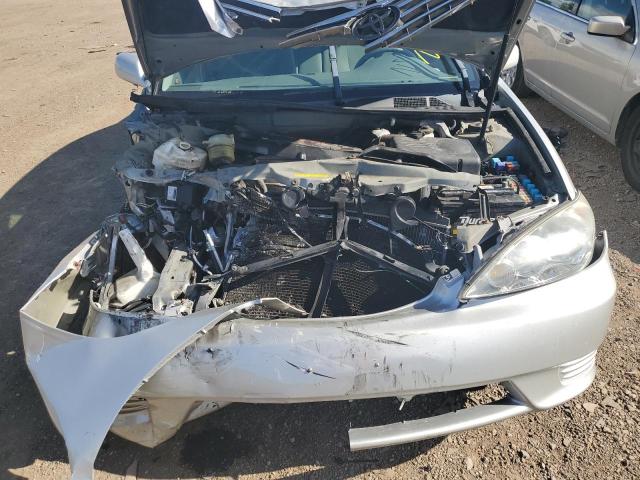 Photo 9 from auction – 2005 TOYOTA CAMRY LE with VIN 4T1BE32K95U037795