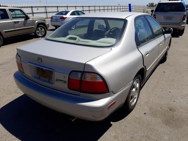 Photo 4 from auction – 1997 HONDA ACCORD SE with VIN 1HGCD5605VA033178