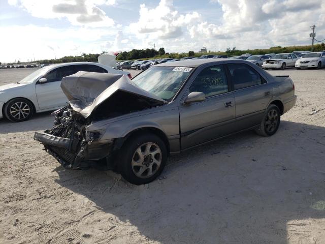 Photo 2 from auction – 2000 TOYOTA CAMRY CE with VIN 4T1BG22K4YU625029