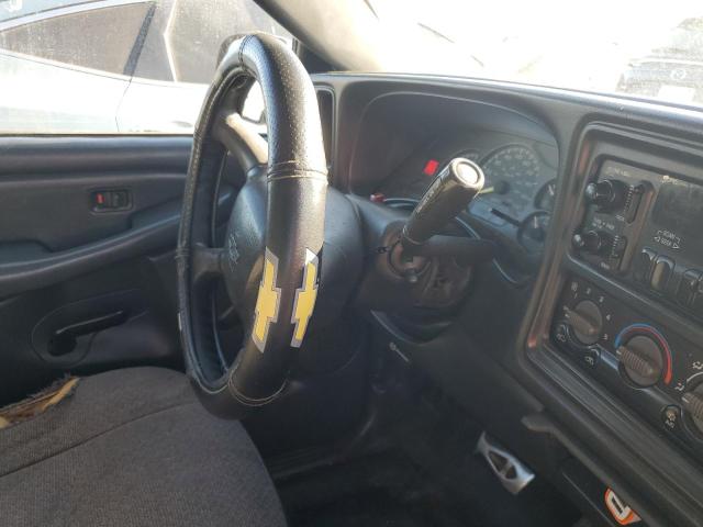 Photo 9 from auction – 2001 CHEVROLET SILVERADO with VIN 2GCEC19TX11244048
