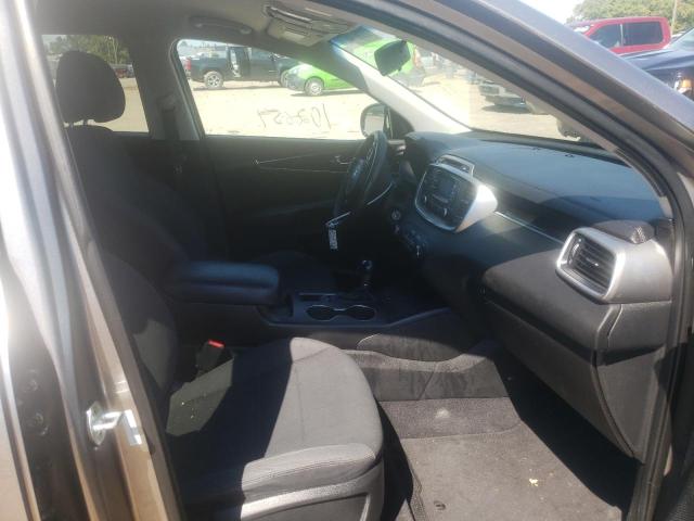 Photo 5 from auction – 2017 KIA SORENTO LX with VIN 5XYPGDA58HG211531