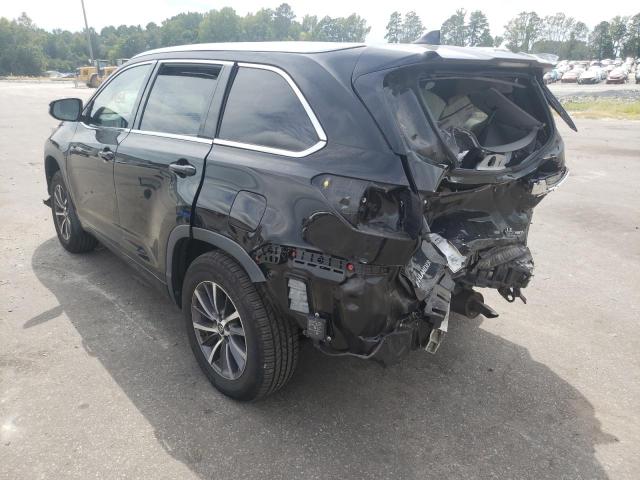 Photo 3 from auction – 2017 TOYOTA HIGHLANDER with VIN 5TDJZRFH6HS452281