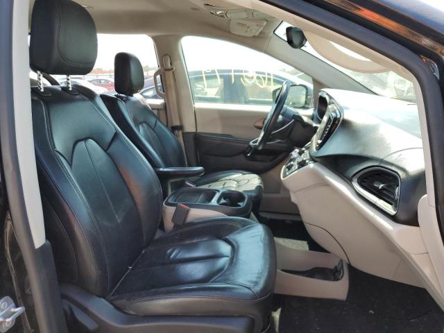 Photo 5 from auction – 2017 CHRYSLER PACIFICA T with VIN 2C4RC1BG5HR810224