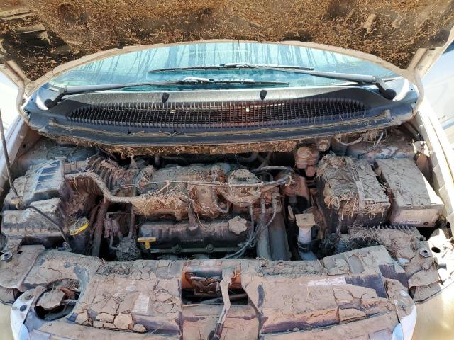 Photo 7 from auction – 2001 CHRYSLER TOWN & COU with VIN 2C8GP64L21R242439