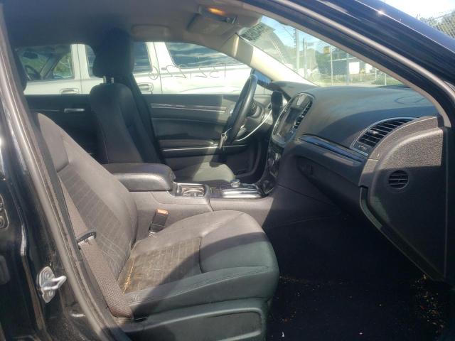 Photo 5 from auction – 2019 CHRYSLER 300 TOURIN with VIN 2C3CCAAG3KH715699