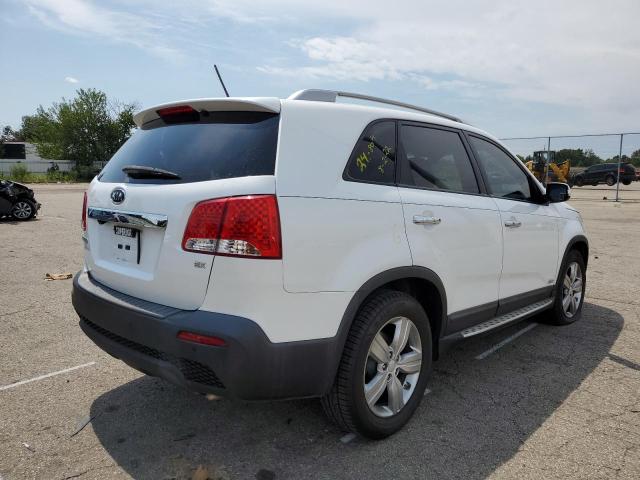 Photo 4 from auction – 2013 KIA SORENTO EX with VIN 5XYKUCA61DG338475