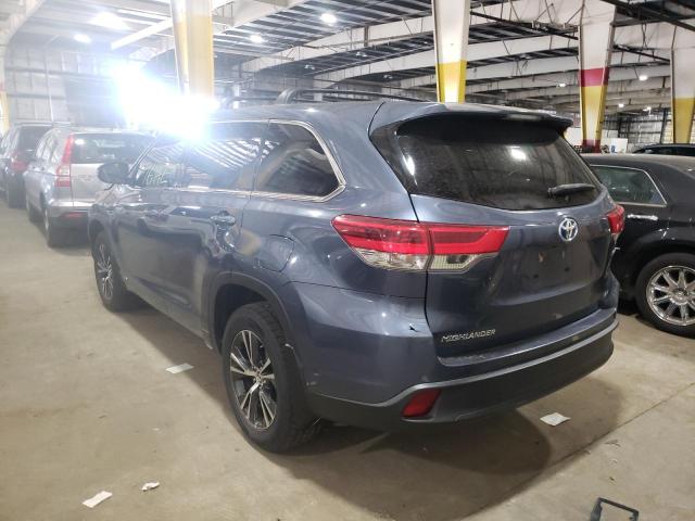 Photo 3 from auction – 2017 TOYOTA HIGHLANDER with VIN 5TDBGRFH7HS032782