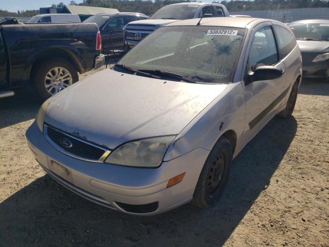 Photo 2 from auction – 2005 FORD FOCUS ZX3 with VIN 3FAFP31N95R154530