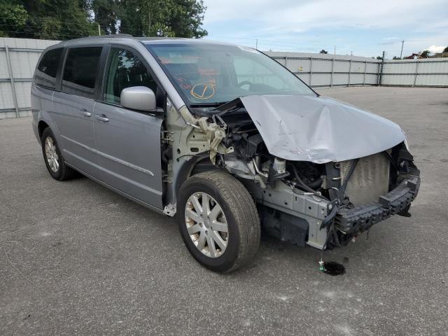 CHRYSLER TOWN & COU 2016 with VIN 2C4RC1BG4GR287647 - Photo from auction