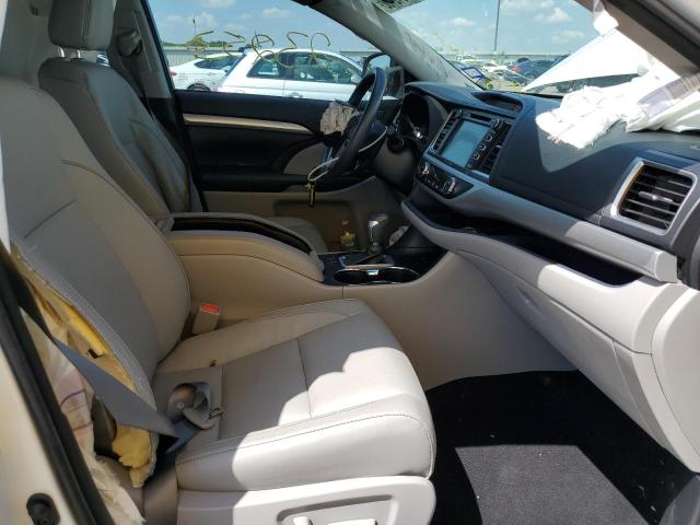 Photo 5 from auction – 2018 TOYOTA HIGHLANDER with VIN 5TDKZRFH5JS542788