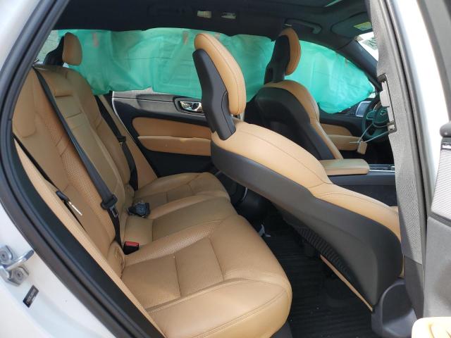 Photo 6 from auction – 2018 VOLVO XC60 T6 with VIN LYVA22RL3JB074198