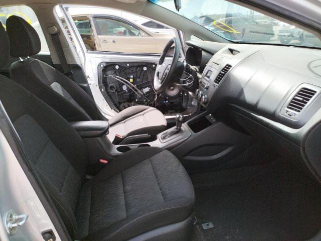Photo 5 from auction – 2016 KIA FORTE LX with VIN KNAFK4A61G5565320