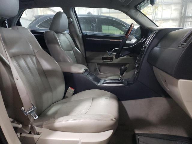 Photo 5 from auction – 2005 CHRYSLER 300C with VIN 2C3JA63H85H109772