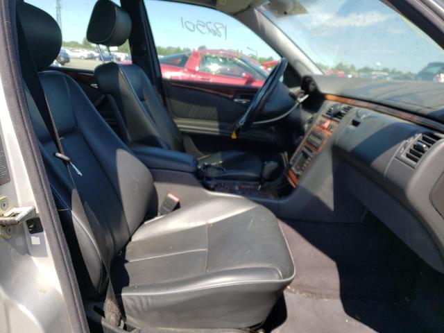 Photo 5 from auction – 2002 MERCEDES-BENZ E 320 4MAT with VIN WDBJH82J92X070364