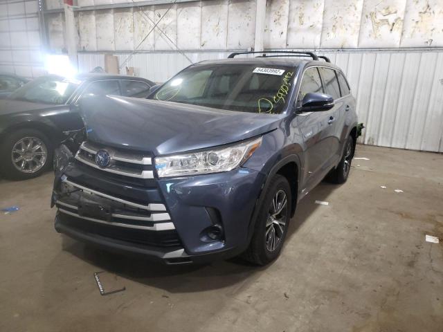 Photo 2 from auction – 2017 TOYOTA HIGHLANDER with VIN 5TDBGRFH7HS032782