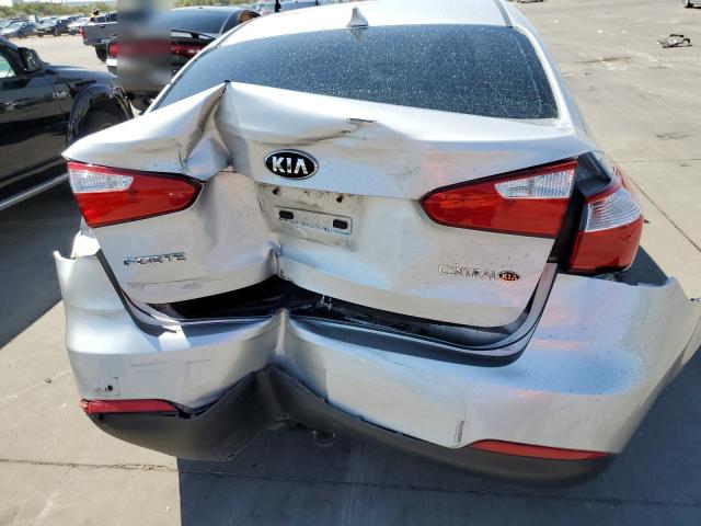 Photo 9 from auction – 2015 KIA FORTE LX with VIN KNAFX4A60F5414517