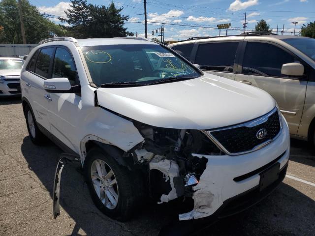KIA SORENTO LX 2015 with VIN 5XYKTCA66FG612338 - Photo from auction