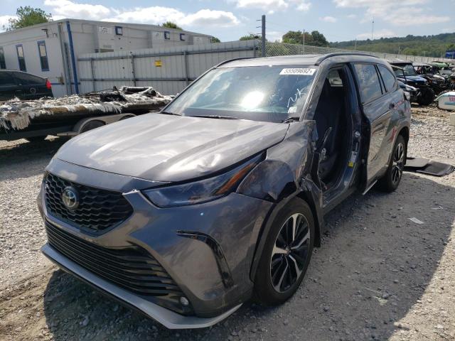 Photo 2 from auction – 2021 TOYOTA HIGHLANDER with VIN 5TDLZRAH9MS067419