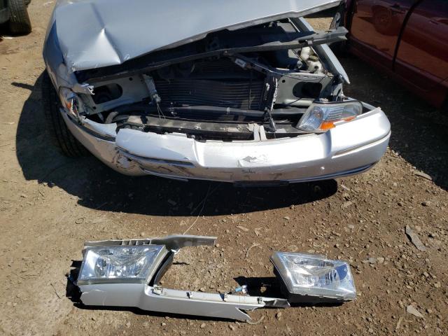 Photo 9 from auction – 2003 MERCURY GRAND MARQ with VIN 2MEFM74W03X674143