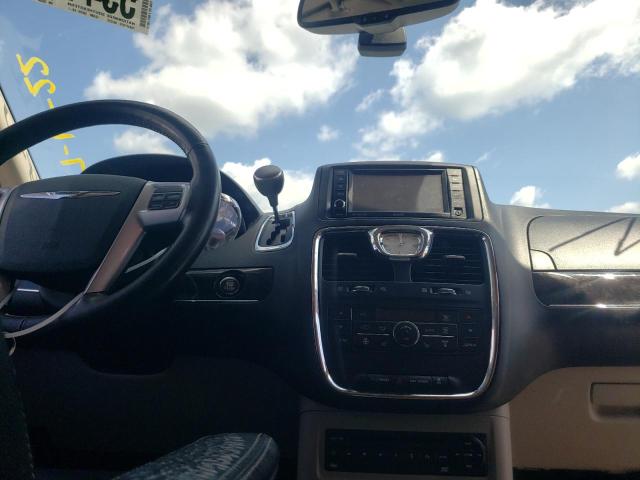 Photo 9 from auction – 2012 CHRYSLER TOWN & COU with VIN 2C4RC1CGXCR255200