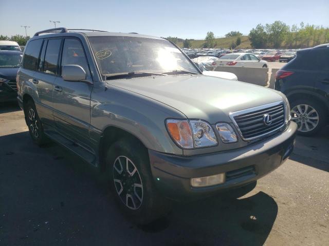 LEXUS LX 470 2001 مع رقم تعريف المركبة JTJHT00W813506977 - صورة من المزاد