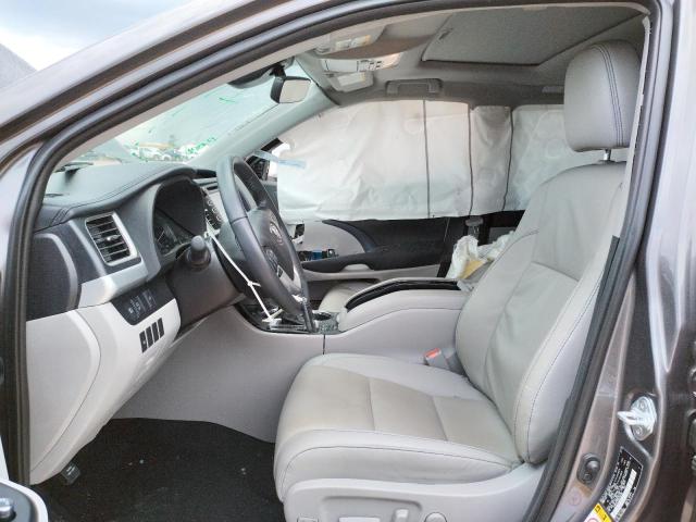 Photo 5 from auction – 2019 TOYOTA HIGHLANDER with VIN 5TDKZRFH9KS345480