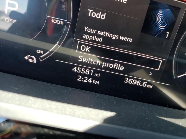 Photo 8 from auction – 2019 AUDI E-TRON PRE with VIN WA1LAAGE5KB020456