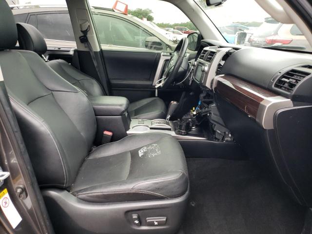 Photo 5 from auction – 2018 TOYOTA 4RUNNER SR with VIN JTEBU5JR0J5525647