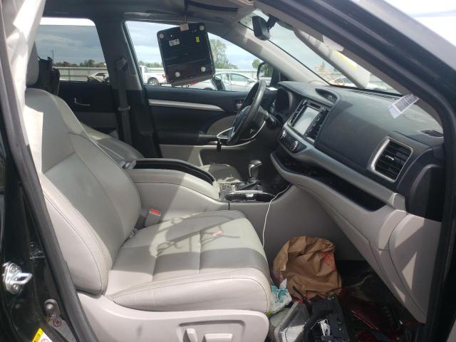 Photo 5 from auction – 2017 TOYOTA HIGHLANDER with VIN 5TDJZRFH6HS452281