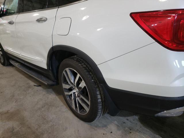 Photo 9 from auction – 2016 HONDA PILOT TOUR with VIN 5FNYF6H92GB083711