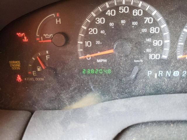 Photo 8 from auction – 2000 FORD F150 with VIN 1FTRX18L1YNA38519