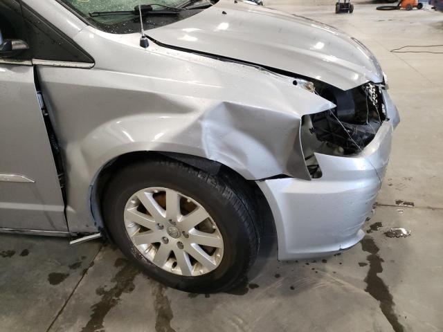 Photo 9 from auction – 2015 CHRYSLER TOWN & COU with VIN 2C4RC1BG4FR608844