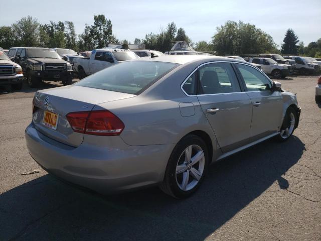Photo 4 from auction – 2014 VOLKSWAGEN PASSAT SE with VIN 1VWBP7A33EC009851