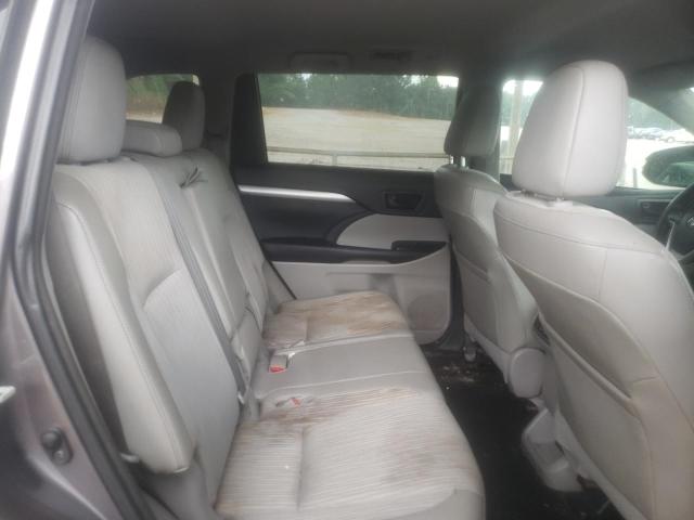 Photo 6 from auction – 2015 TOYOTA HIGHLANDER with VIN 5TDZKRFH0FS102830