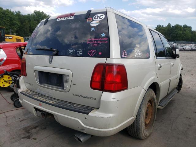 Photo 4 from auction – 2005 LINCOLN NAVIGATOR with VIN 5LMFU28525LJ18530