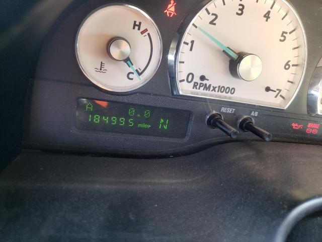 Photo 8 from auction – 2005 FORD THUNDERBIR with VIN 1FAHP60A25Y101257