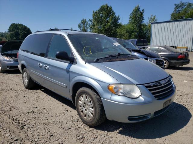 CHRYSLER TOWN & COU 2005 with VIN 2C4GP44RX5R190607 - Photo from auction