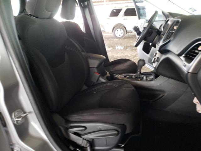 Photo 5 from auction – 2019 JEEP CHEROKEE L with VIN 1C4PJLCB5KD285607