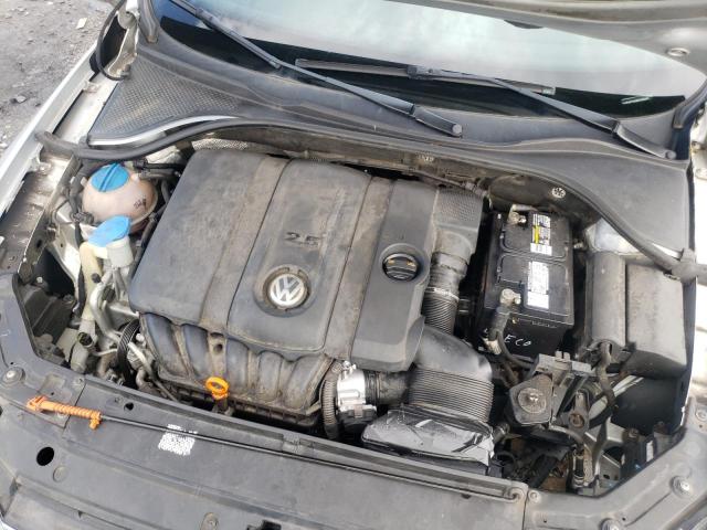 Photo 7 from auction – 2013 VOLKSWAGEN PASSAT S with VIN 1VWAP7A38DC092834