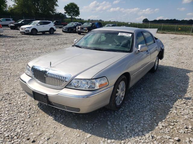 Photo 2 from auction – 2004 LINCOLN TOWN CAR E with VIN 1LNHM81W84Y636158