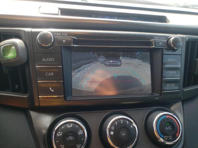 Photo 9 from auction – 2015 TOYOTA RAV4 LE with VIN JTMBFREV1FD152287