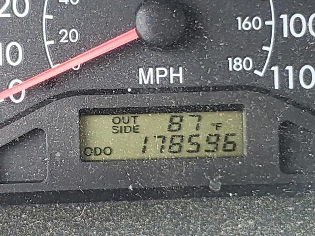 Photo 8 from auction – 2003 TOYOTA COROLLA CE with VIN JTDBR32E530011685