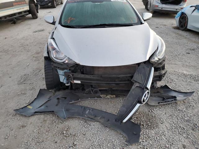 Photo 9 from auction – 2016 HYUNDAI ELANTRA SE with VIN 5NPDH4AE3GH766412