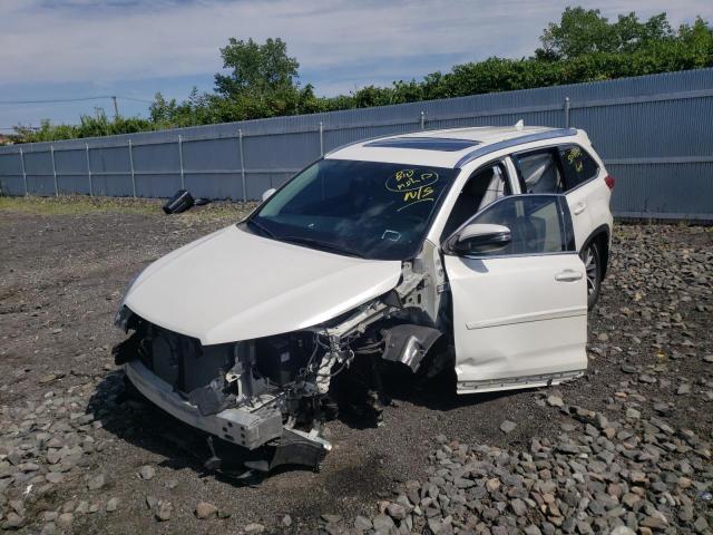 Photo 2 from auction – 2018 TOYOTA HIGHLANDER with VIN 5TDJZRFH3JS892335