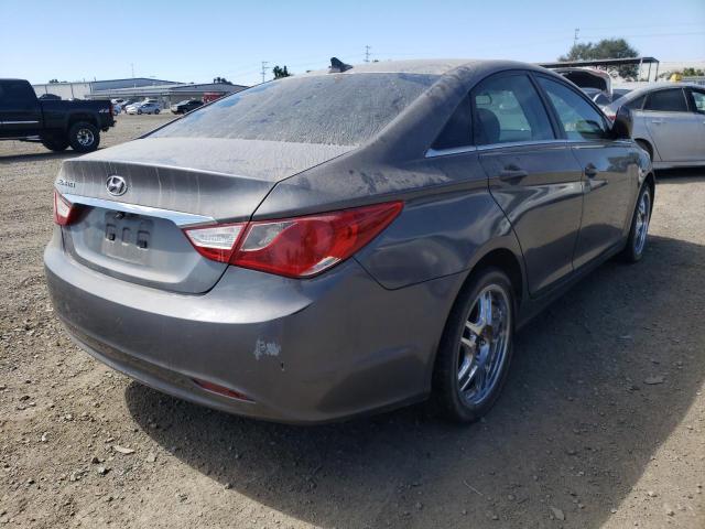 Photo 4 from auction – 2011 HYUNDAI SONATA with VIN 5NPEB4AC8BH074496