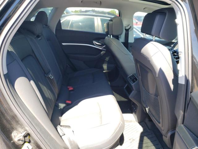 Photo 6 from auction – 2019 AUDI E-TRON PRE with VIN WA1LAAGE5KB020456