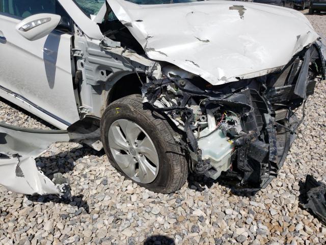 Photo 9 from auction – 2013 HYUNDAI SONATA HYB with VIN KMHEC4A45DA096080
