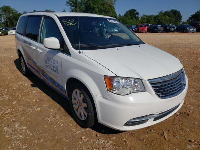 Photo 1 from auction – 2015 CHRYSLER TOWN & COU with VIN 2C4RC1BG8FR608684