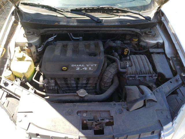 Photo 7 from auction – 2011 CHRYSLER 200 LX with VIN 1C3BC4FB9BN547794